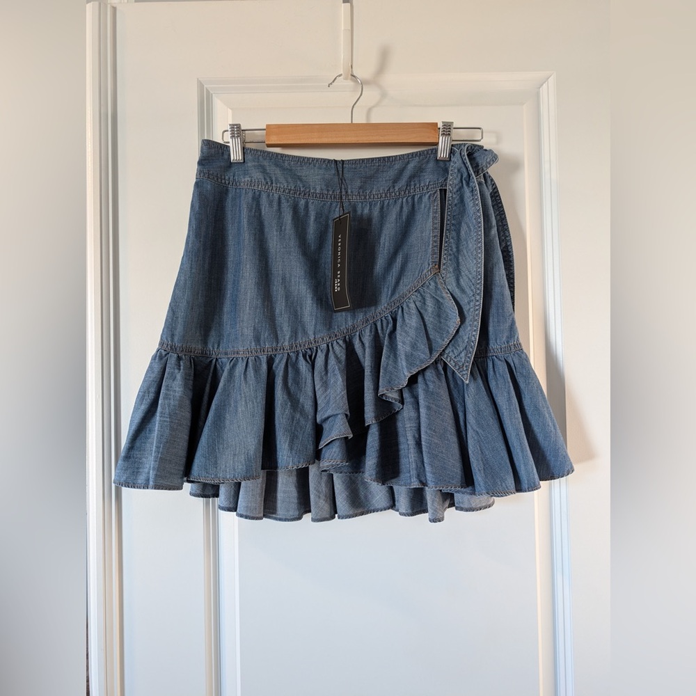 Veronica Beard Memphis Mini Skirt Yale Blue NWT Size 8